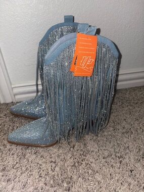 Fringe Rhinestone Pointed Toe Heeled Boots - Light Blue